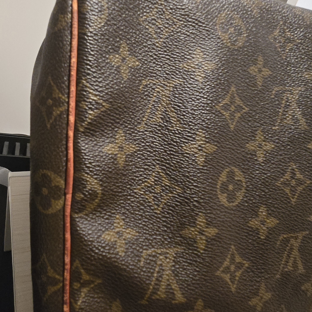 Authenthic Louis Vuitton Monogram Speedy 40. - Picture 6 of 16